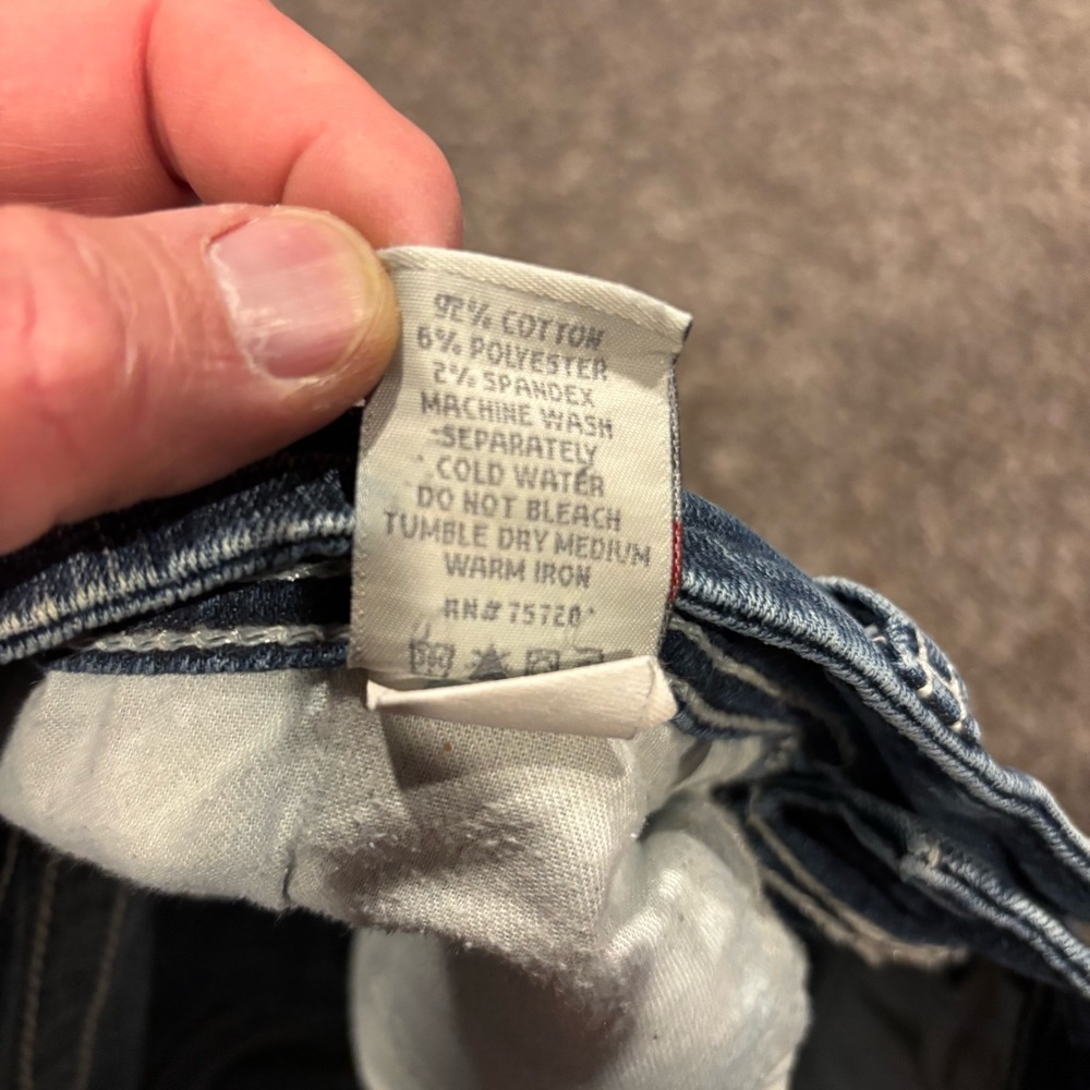 BKE Light Blue Denim Capris - Picture 7 of 9